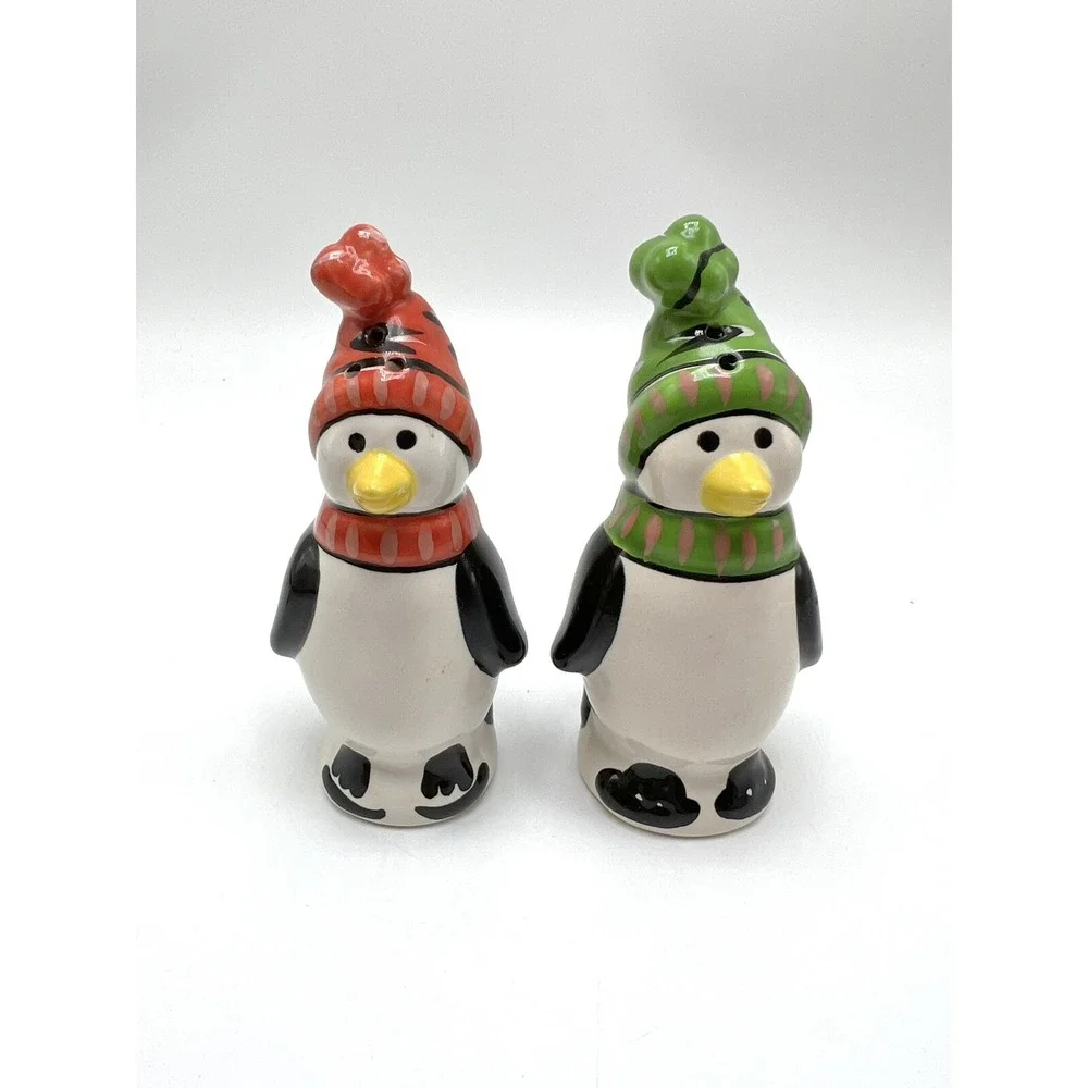 Pfaltzgraff Penguin Salt And Pepper Shakers Winter Themed